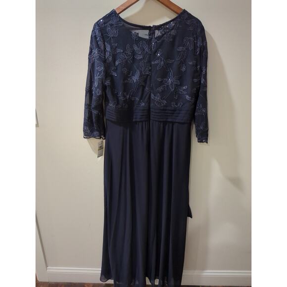Alex Evenings Navy Sequin Embroidered Bodice Gown NWT - Picture 6 of 7